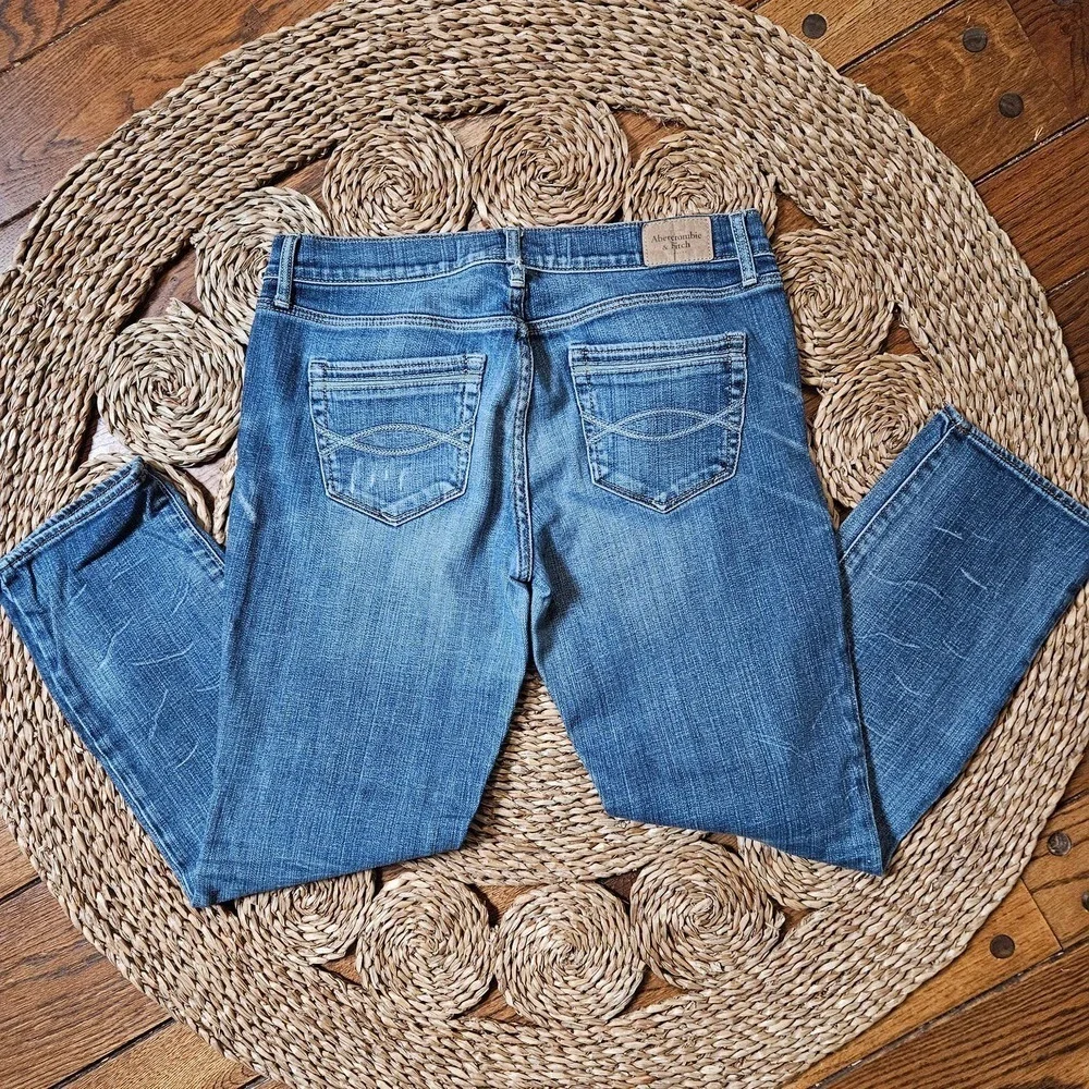 Abercrombie & Fitch Cropped Ankle Jeans Size 6/28 - Picture 5 of 10